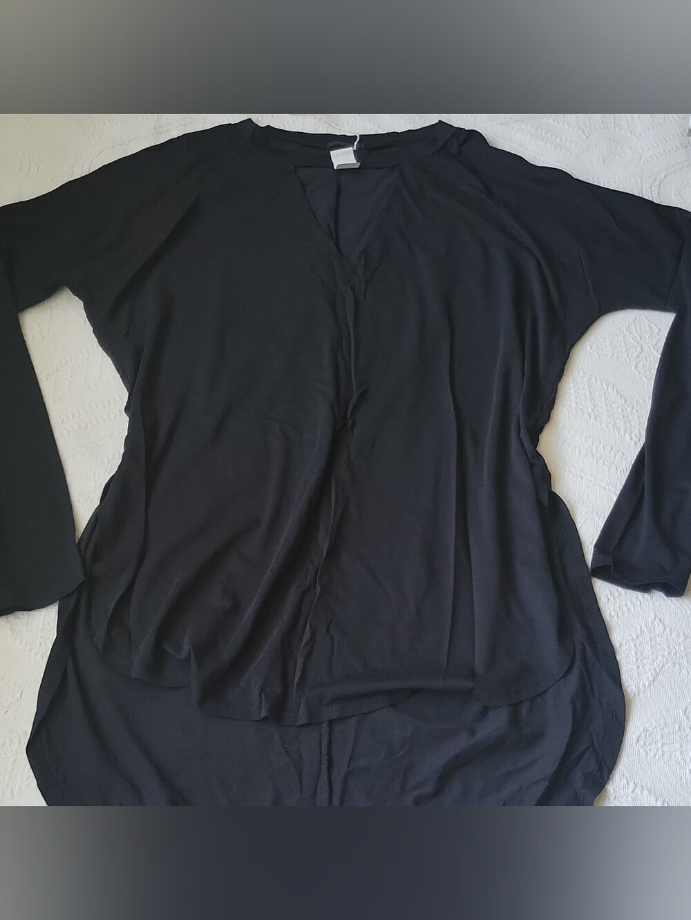 LAmade Black Long-Sleeve V-Neck Women's Top